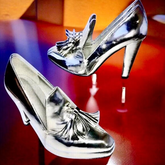 JESSICA BUURMAN Patent Leather Piump Tassel Square Toe - Picture 10 of 11